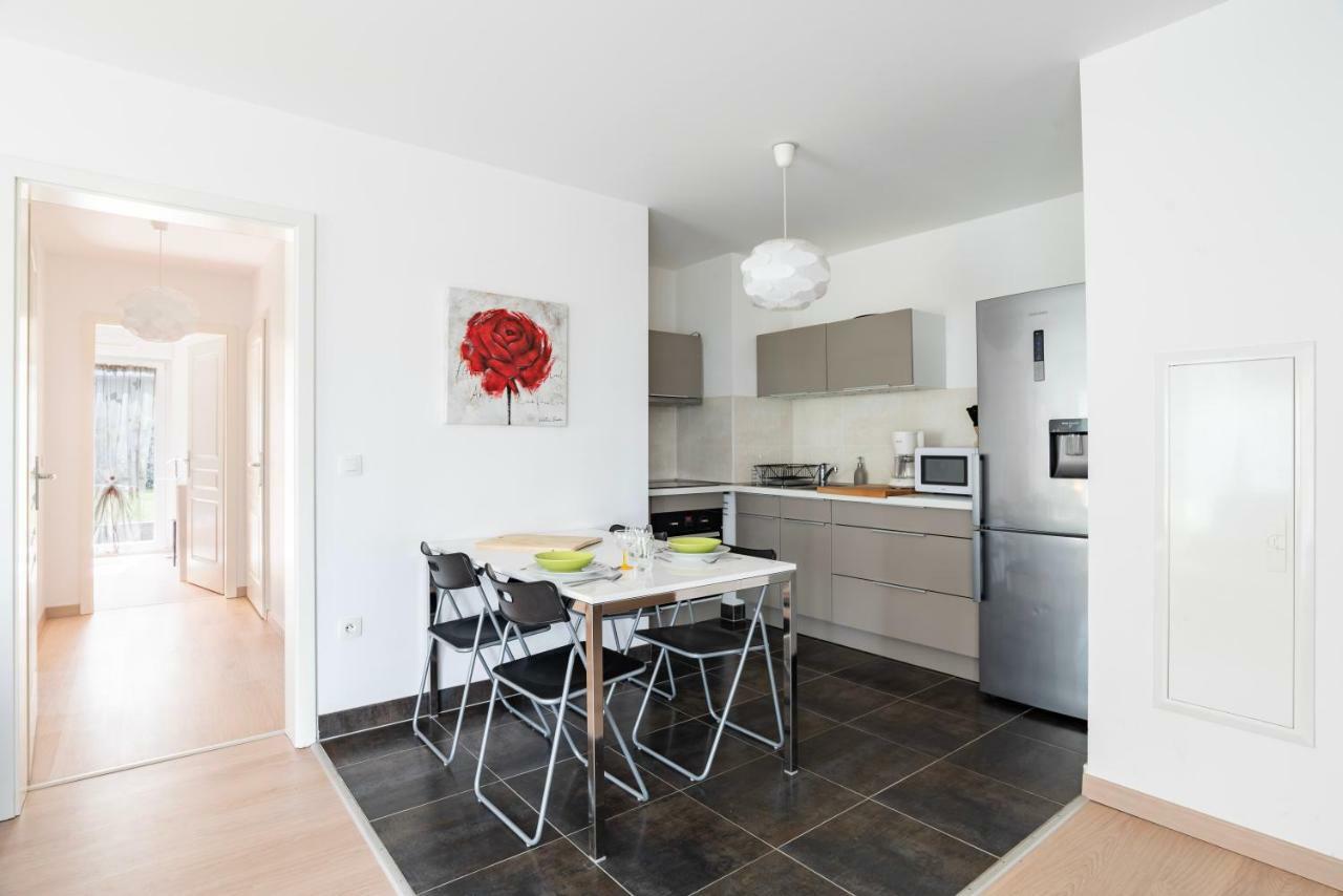 Citycosy Strasbourg - Neudorf Garden Bucarest Bagian luar foto